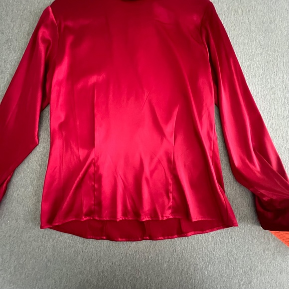 Pendleton Silky Red Formal Blouse Button Wrist New with Imperfection Size 10 - Picture 4 of 14